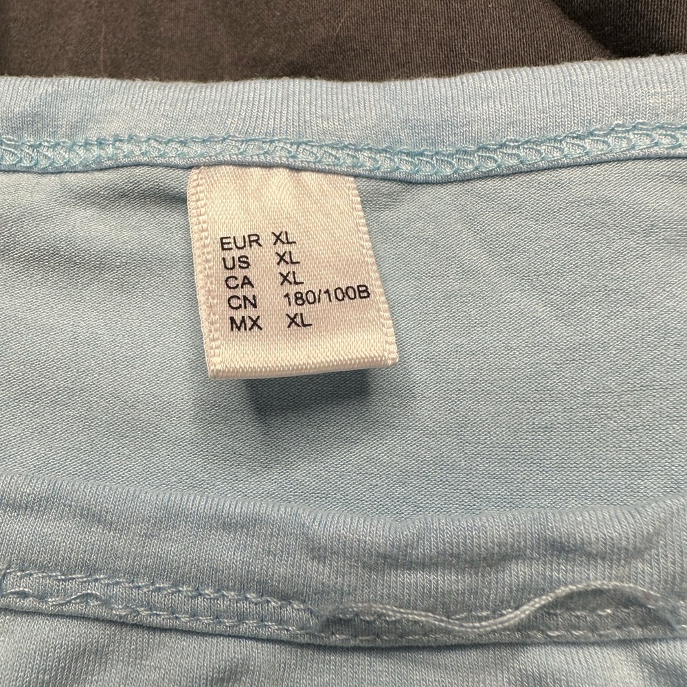 Sky Blue Sleeveless Bodysuit - Picture 2 of 2